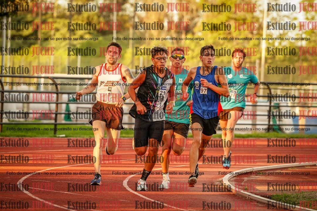 Fotos de los 3000 m llanos de varones