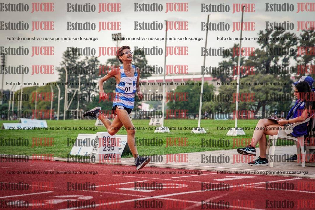Fotos de los 3000 m llanos de varones