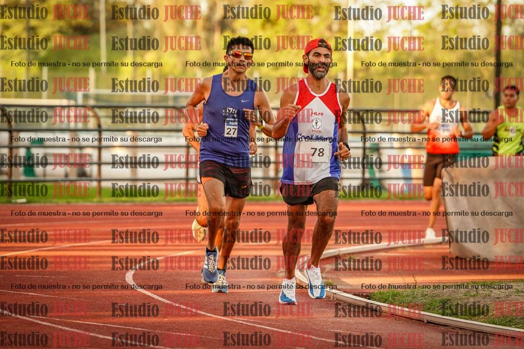 Fotos de los 3000 m llanos de varones