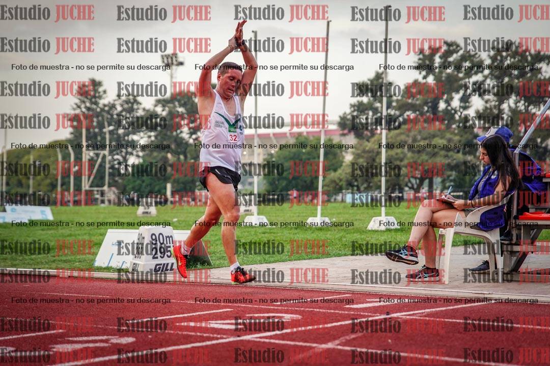 Fotos de los 3000 m llanos de varones