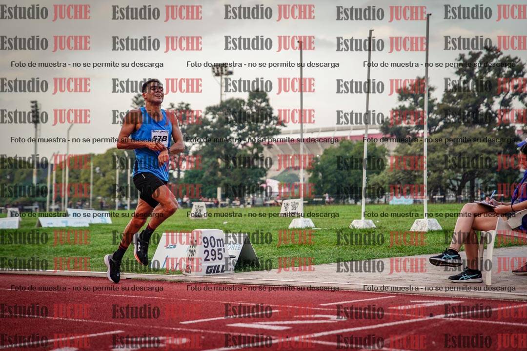 Fotos de los 3000 m llanos de varones