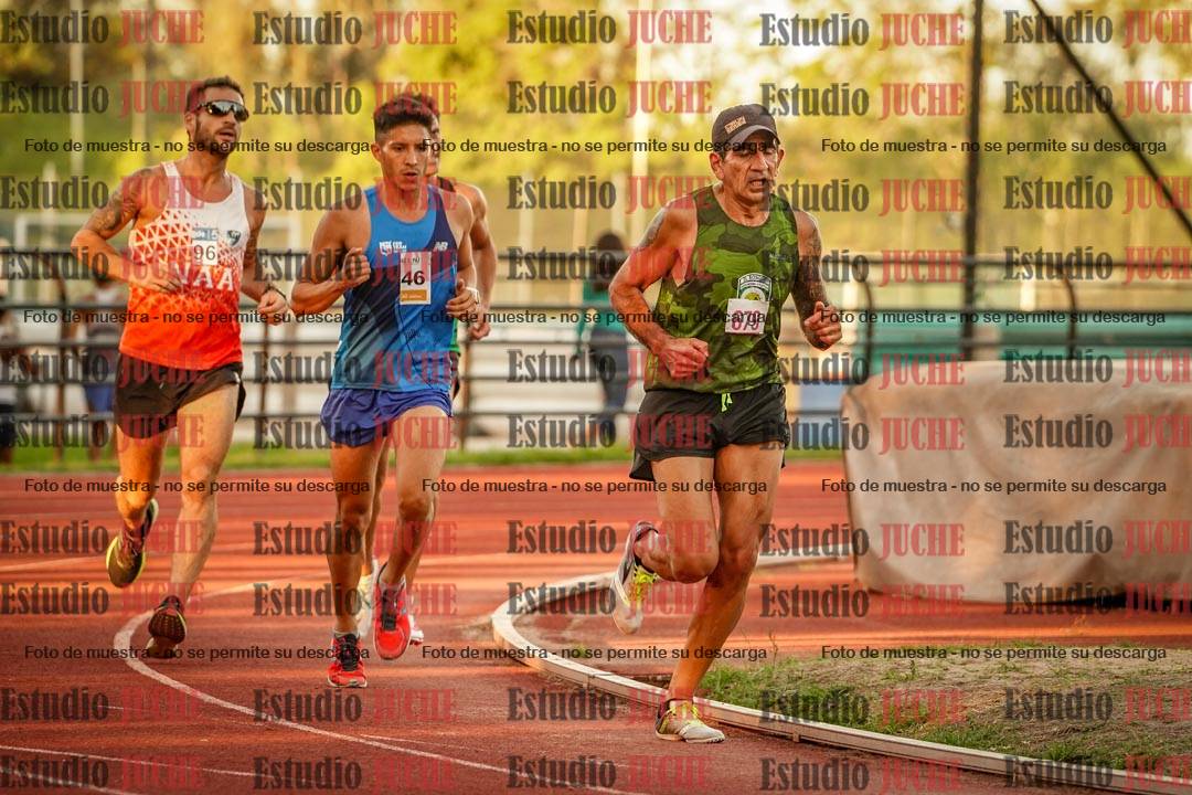 Fotos de los 3000 m llanos de varones