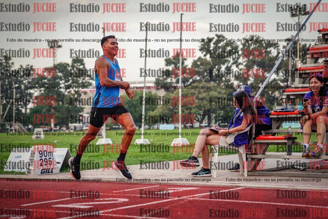 Fotos de los 3000 m llanos de varones
