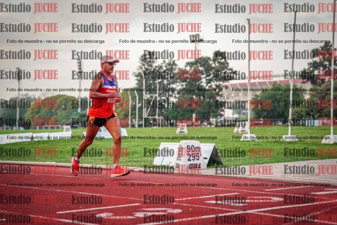 Fotos de los 3000 m llanos de varones