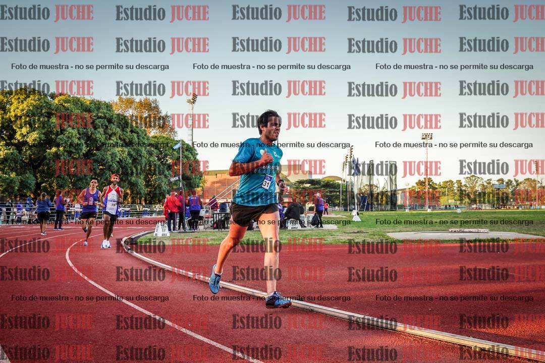 Fotos de los 3000 m llanos de varones