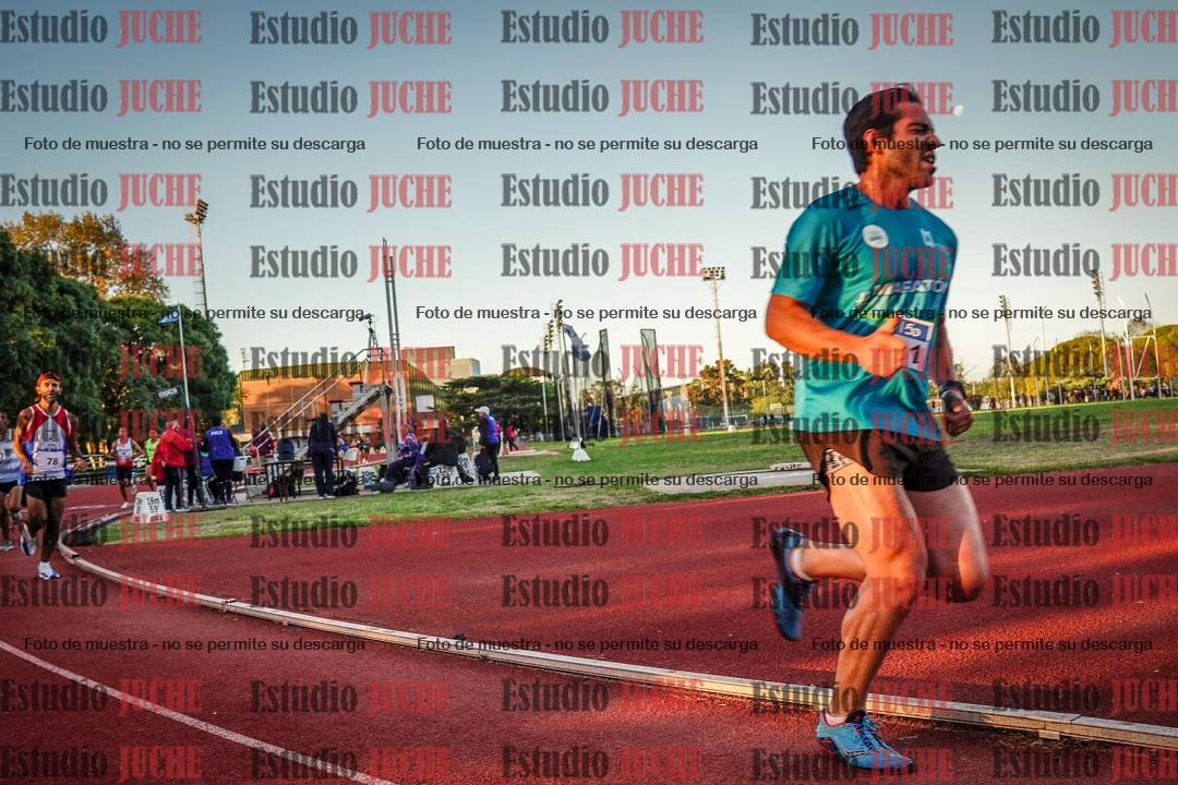 Fotos de los 3000 m llanos de varones
