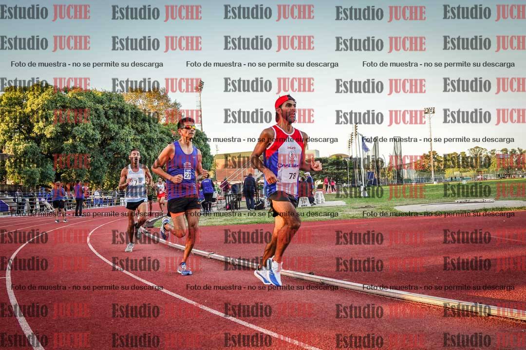 Fotos de los 3000 m llanos de varones