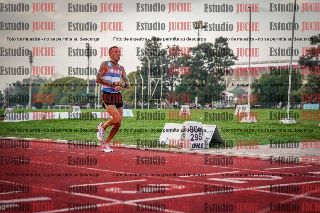Fotos de los 3000 m llanos de varones