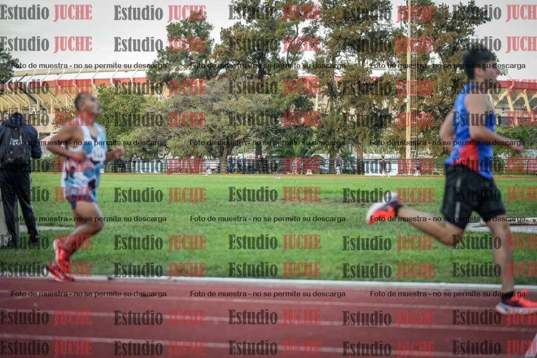 Fotos de los 1500 m llanos de varones