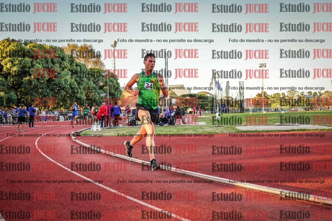 Fotos de los 3000 m llanos de varones