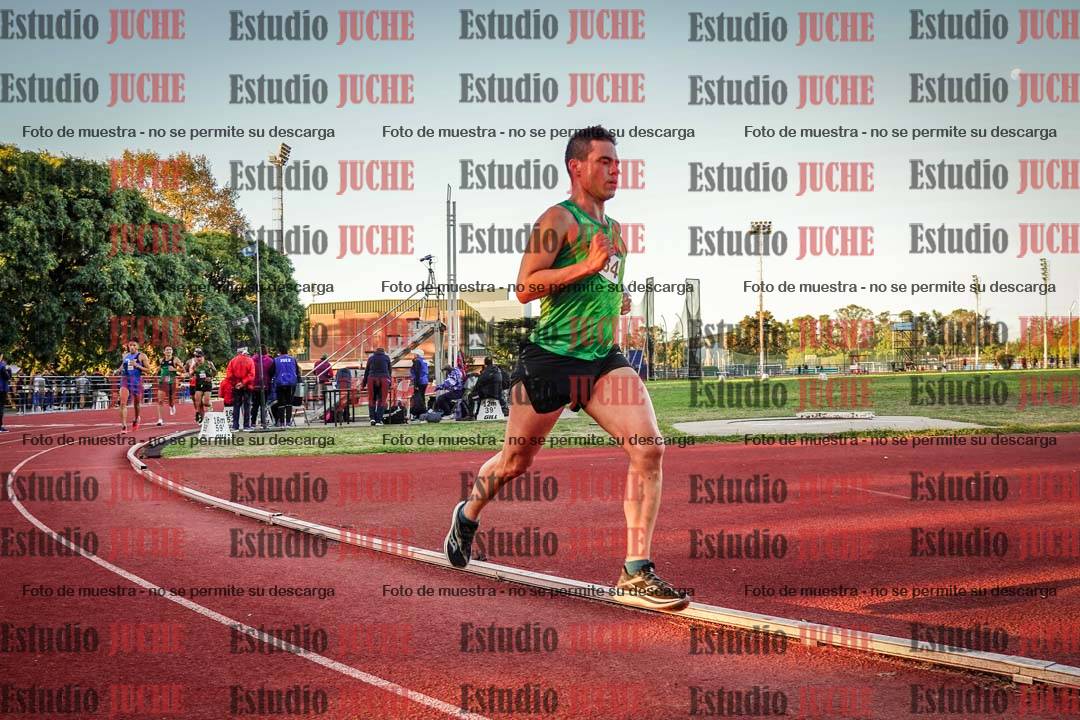 Fotos de los 3000 m llanos de varones