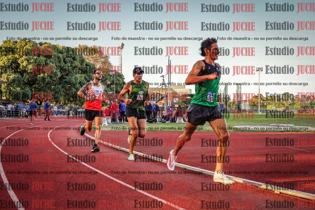 Fotos de los 3000 m llanos de varones