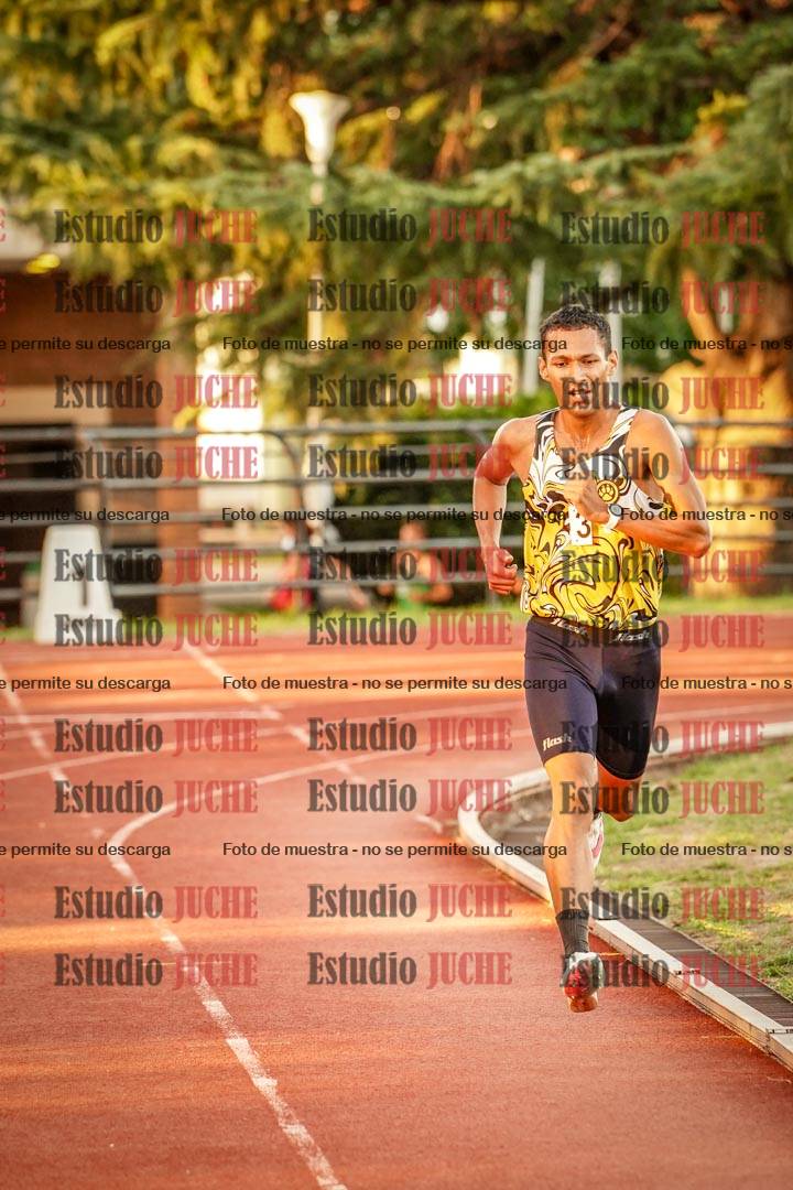 Fotos de los 3000 m llanos de varones