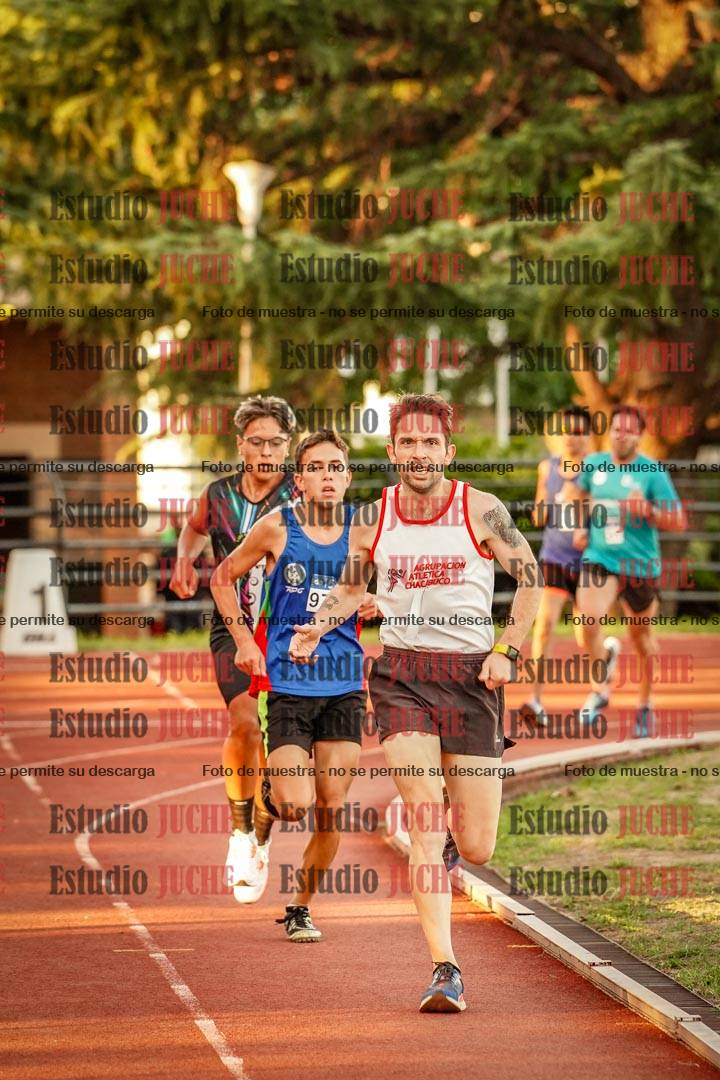 Fotos de los 3000 m llanos de varones