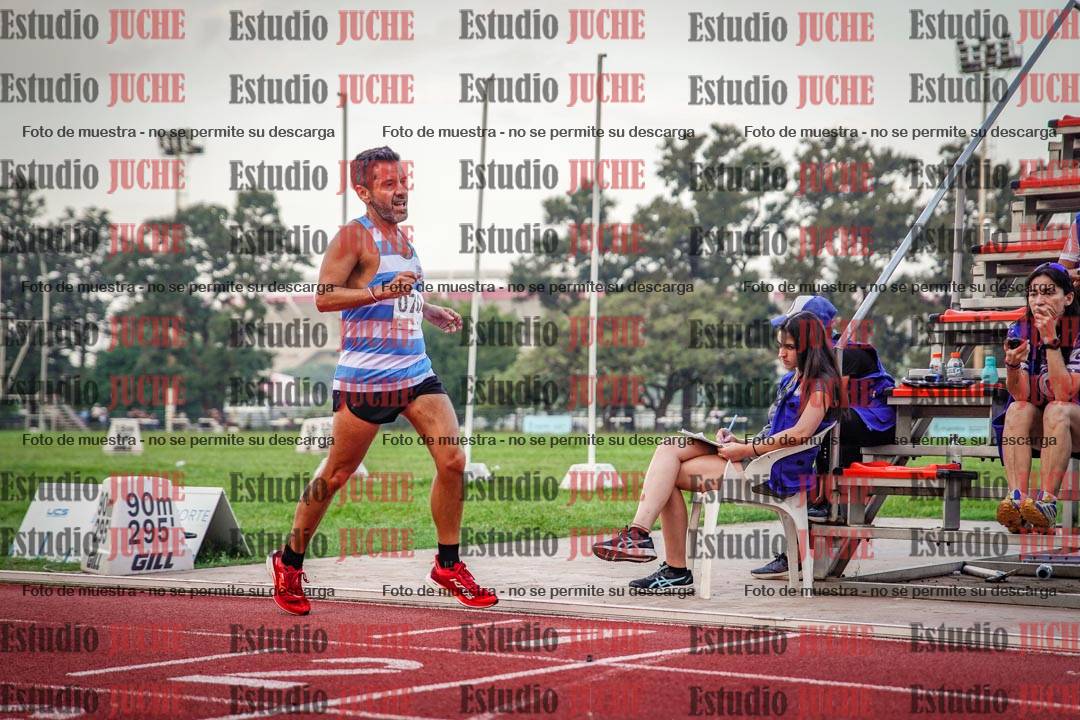 Fotos de los 3000 m llanos de varones