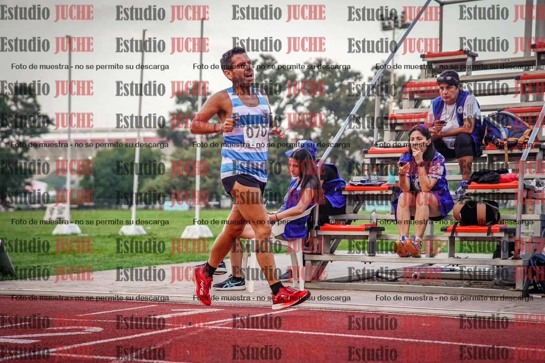 Fotos de los 3000 m llanos de varones