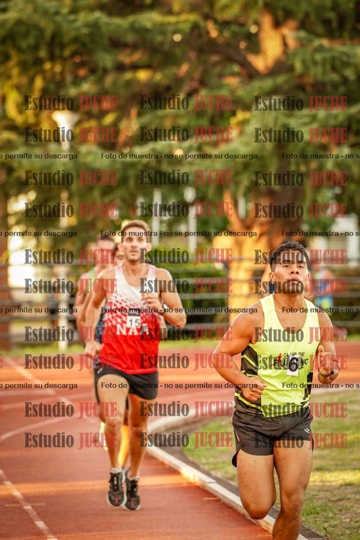 Fotos de los 3000 m llanos de varones