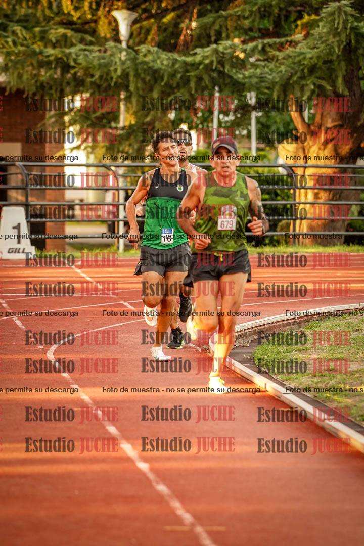 Fotos de los 3000 m llanos de varones