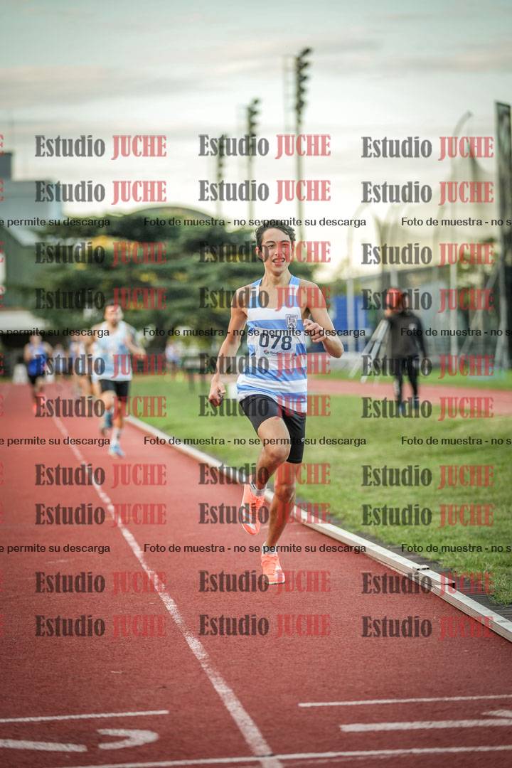 Fotos de los 1500 m llanos de varones