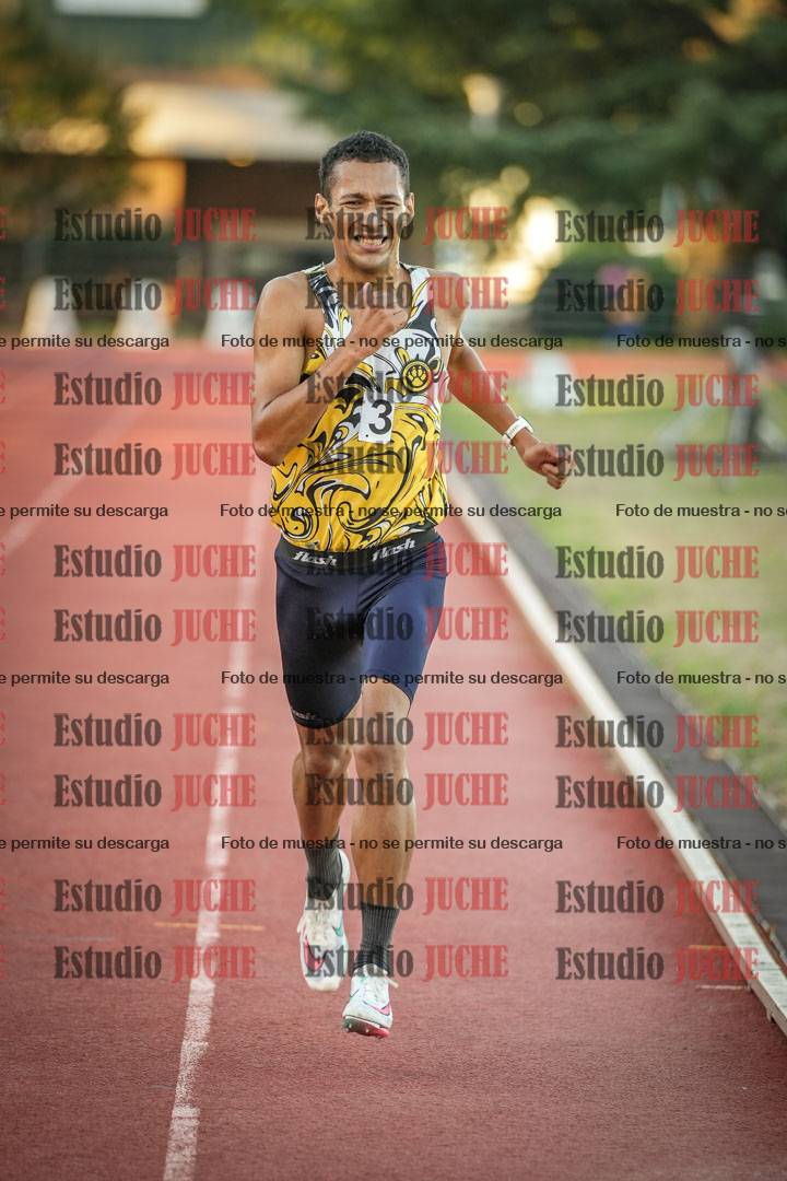 Fotos de los 3000 m llanos de varones