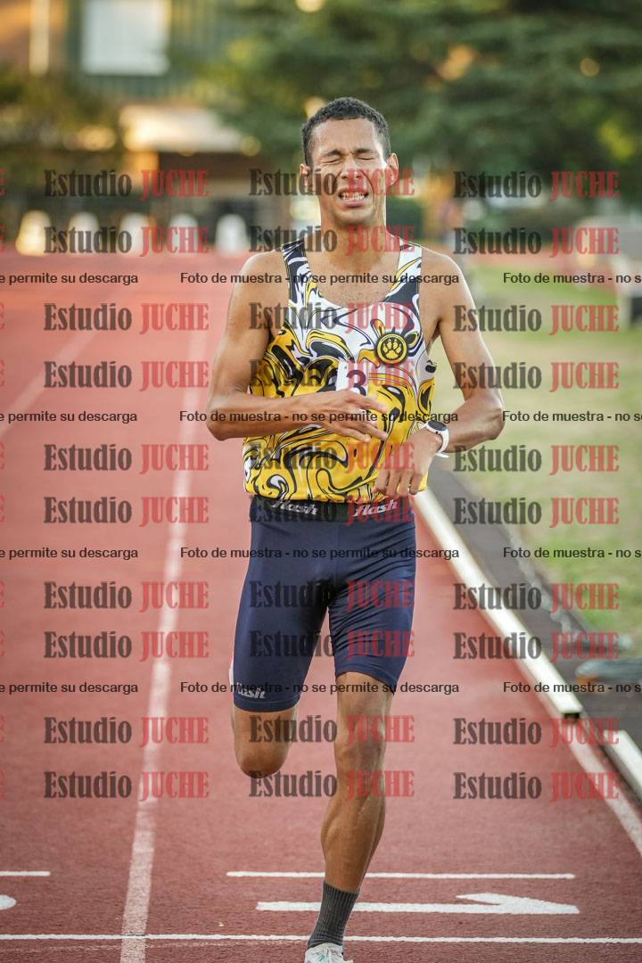 Fotos de los 3000 m llanos de varones