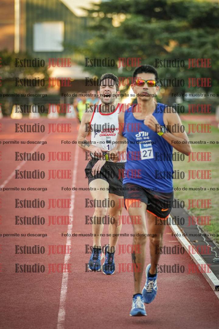 Fotos de los 3000 m llanos de varones
