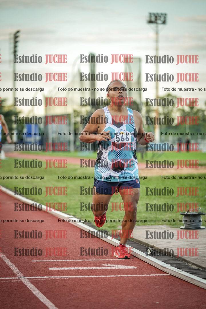 Fotos de los 1500 m llanos de varones