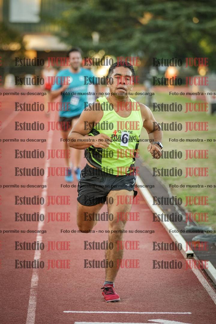 Fotos de los 3000 m llanos de varones