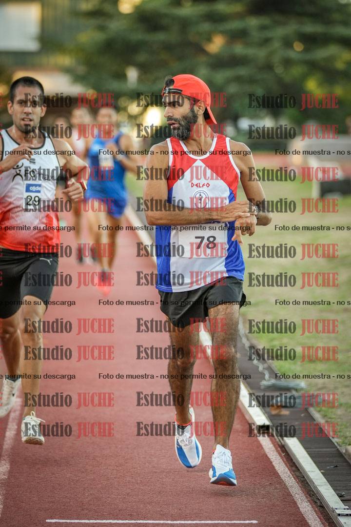 Fotos de los 3000 m llanos de varones