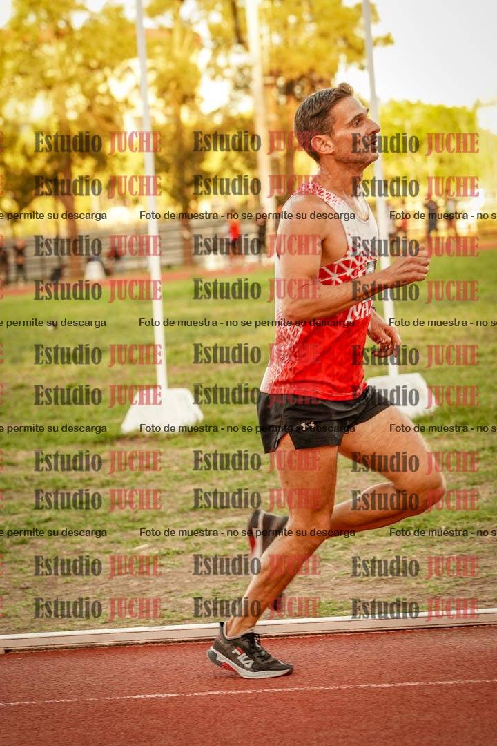 Fotos de los 3000 m llanos de varones
