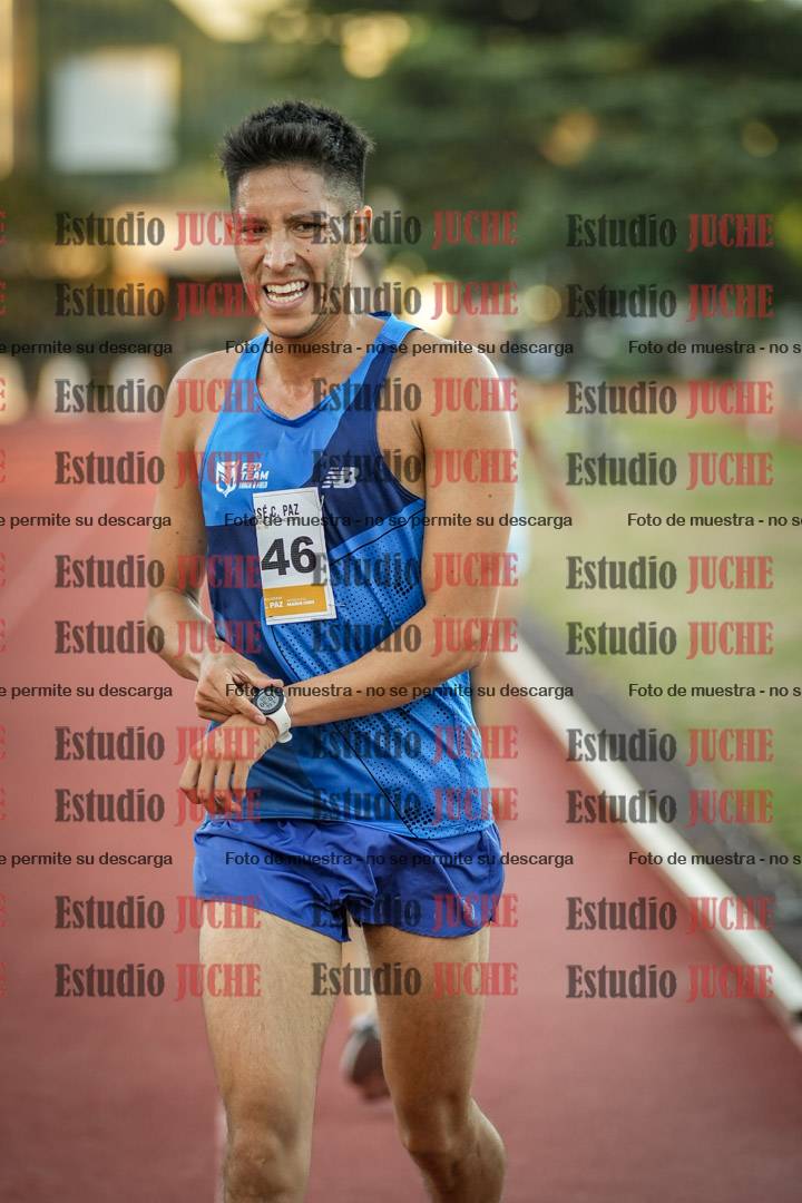 Fotos de los 3000 m llanos de varones