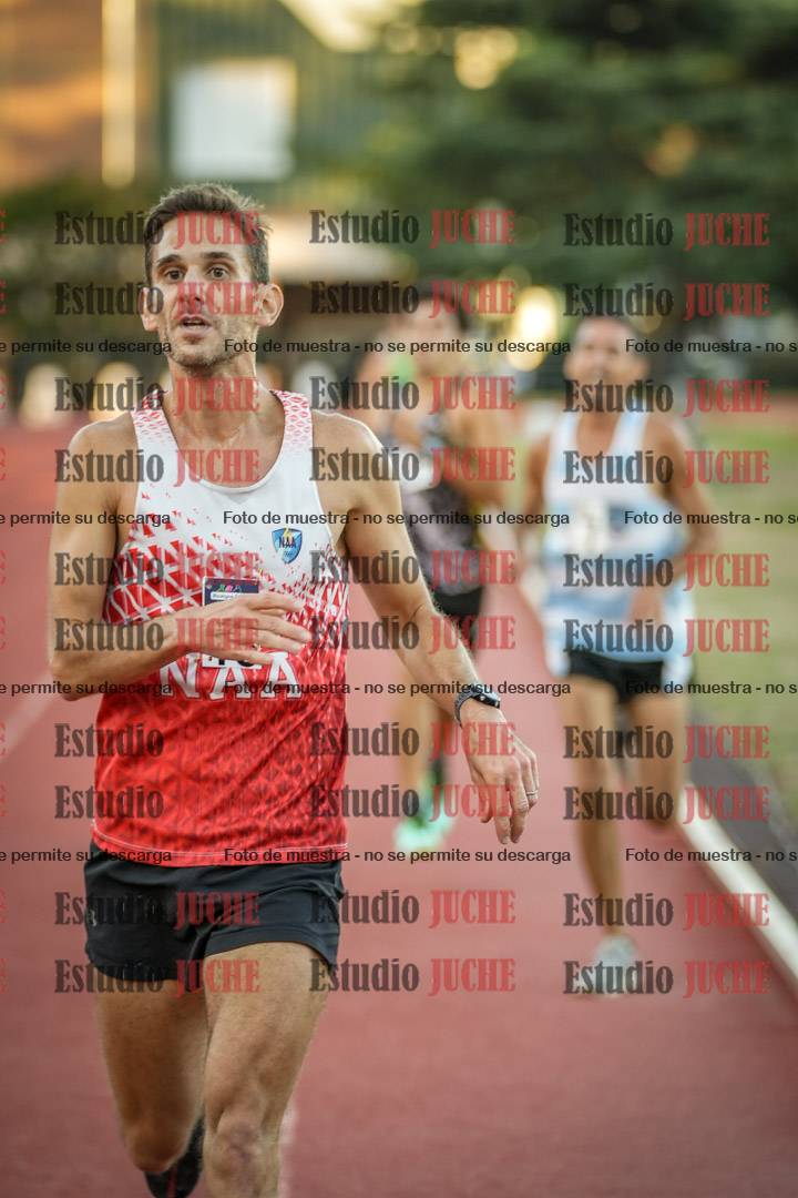 Fotos de los 3000 m llanos de varones