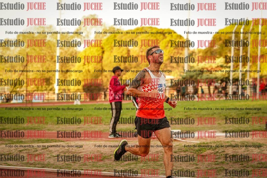 Fotos de los 3000 m llanos de varones