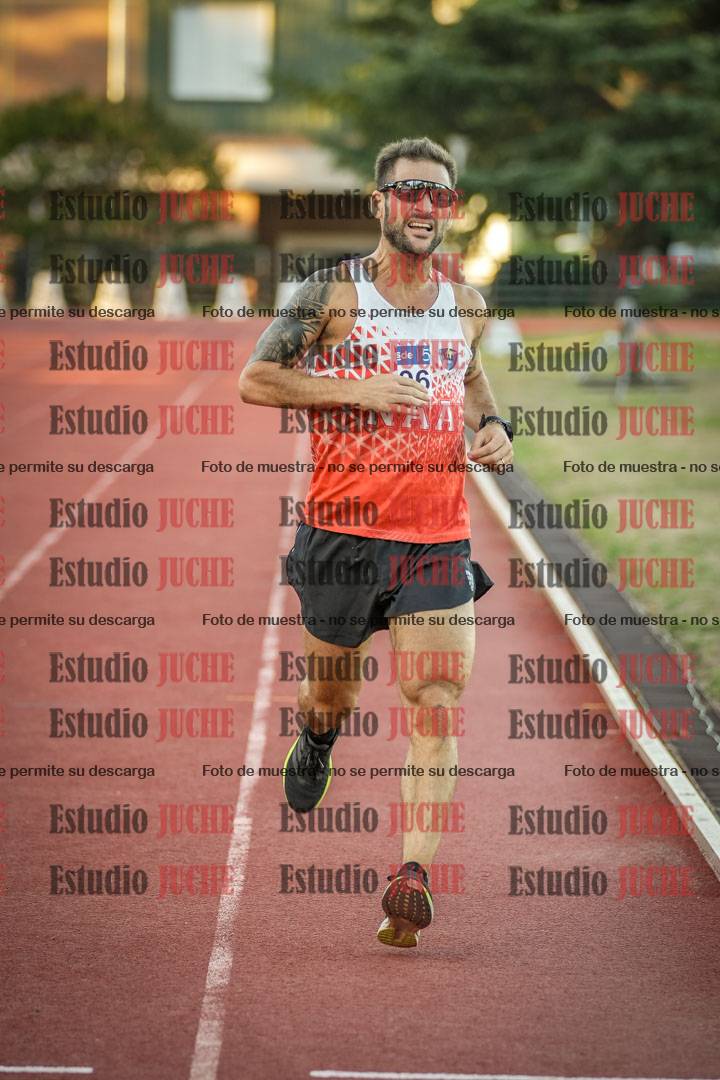 Fotos de los 3000 m llanos de varones