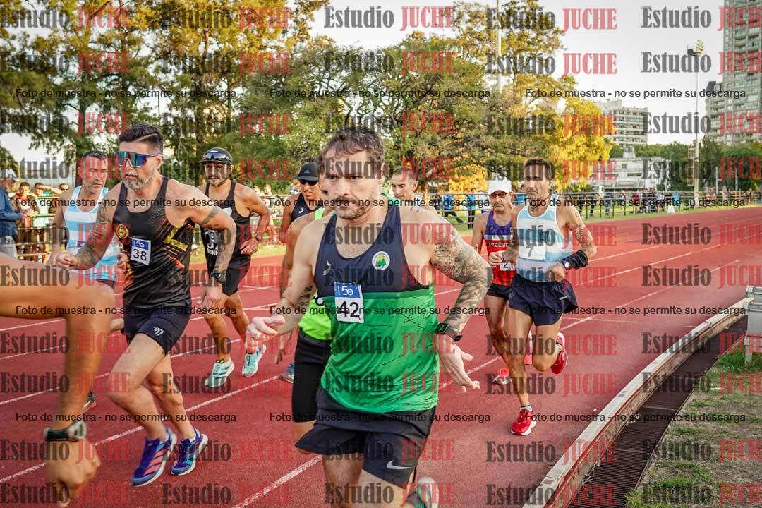 Fotos de los 3000 m llanos de varones