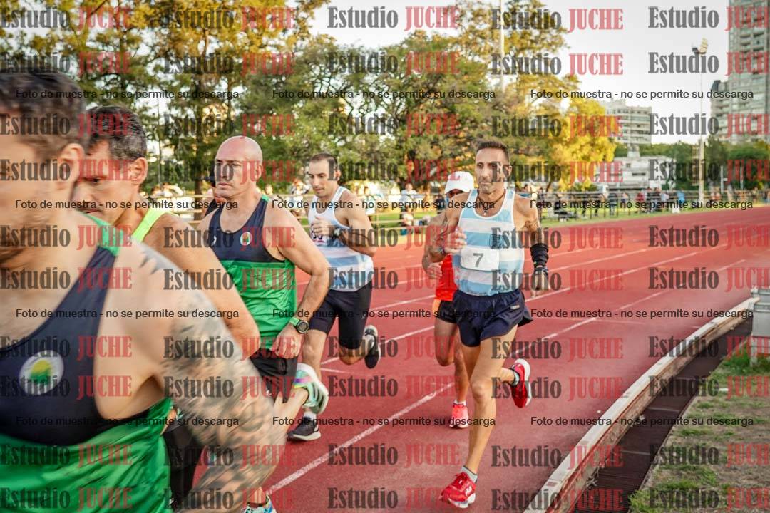 Fotos de los 3000 m llanos de varones