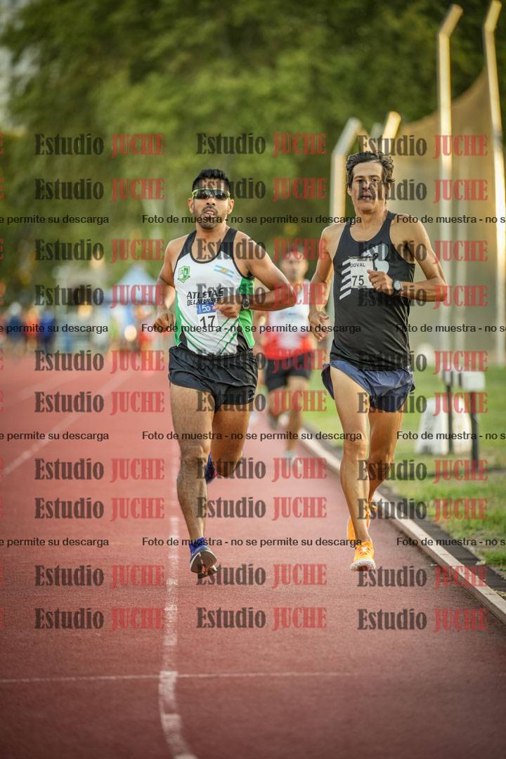 Fotos de los 3000 m llanos de varones