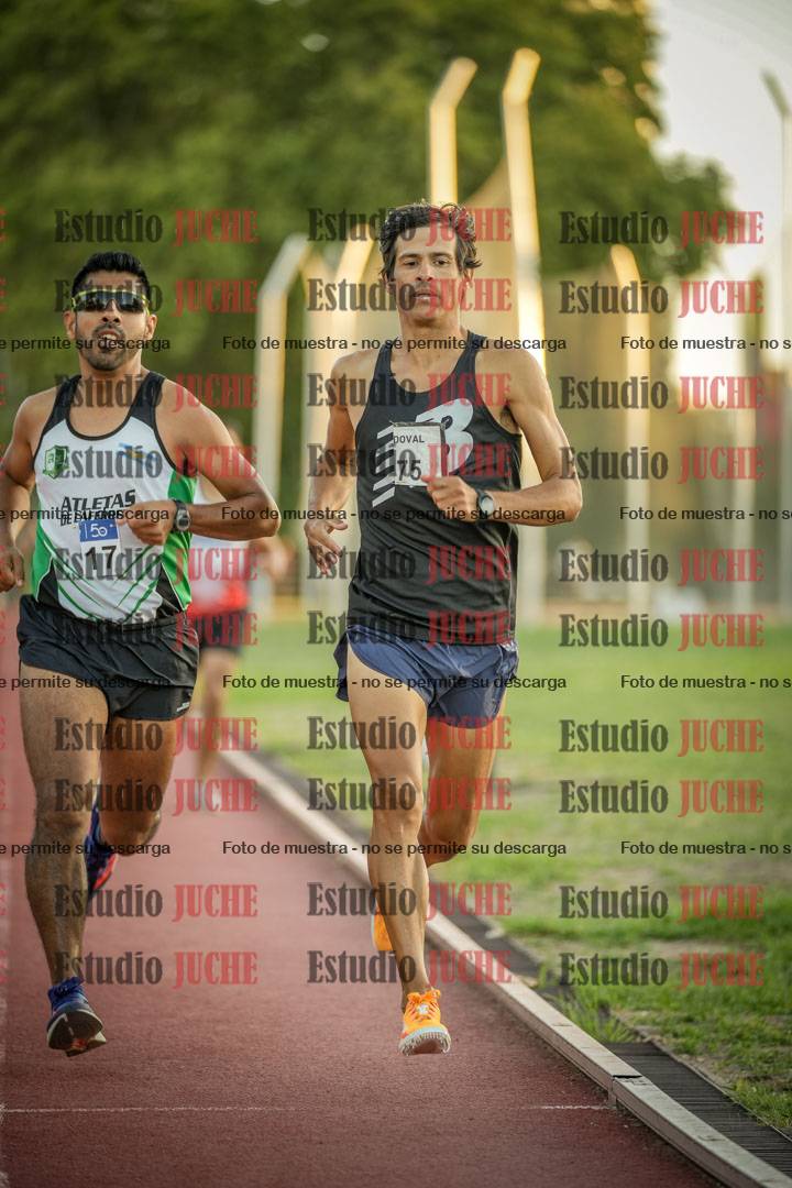 Fotos de los 3000 m llanos de varones