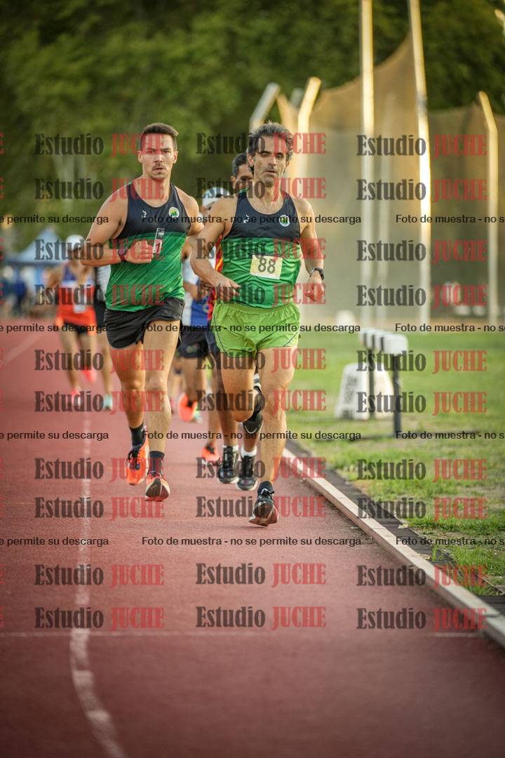 Fotos de los 3000 m llanos de varones