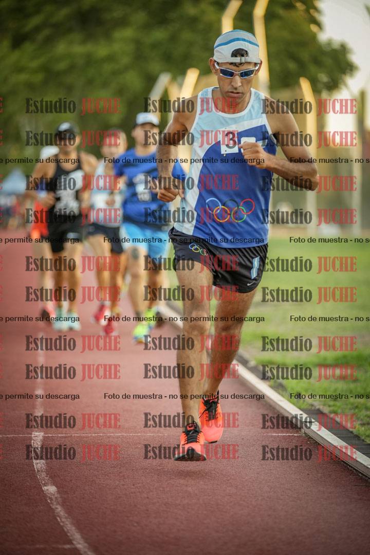 Fotos de los 3000 m llanos de varones