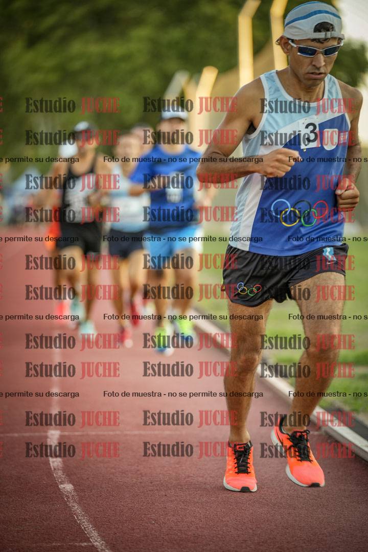 Fotos de los 3000 m llanos de varones