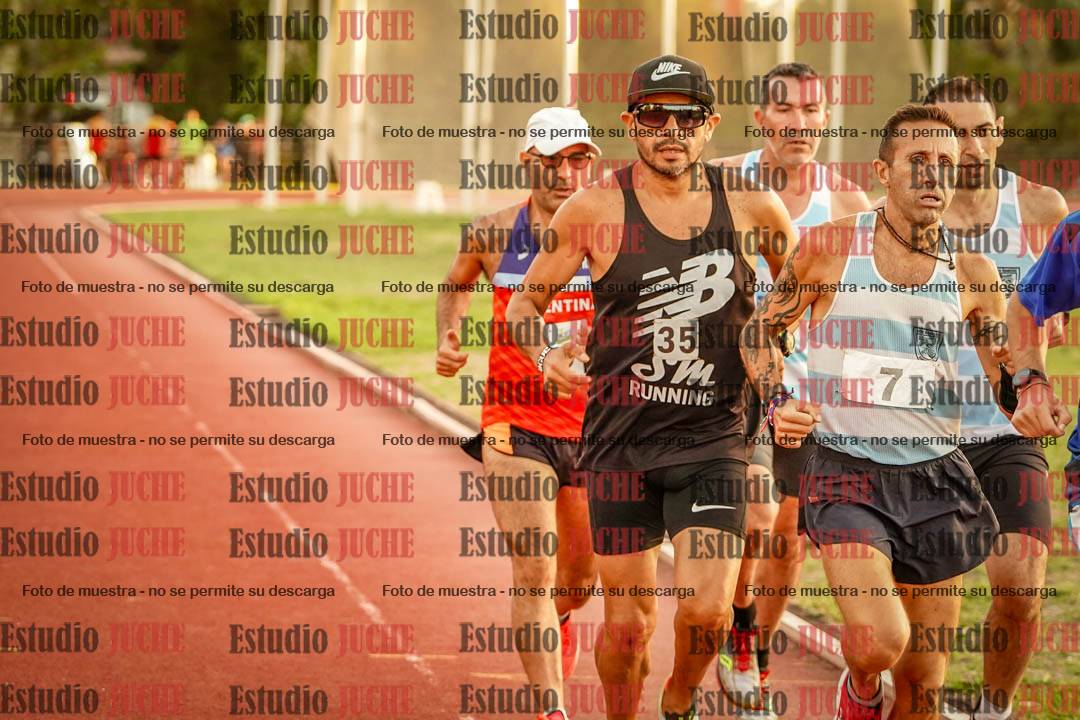 Fotos de los 3000 m llanos de varones