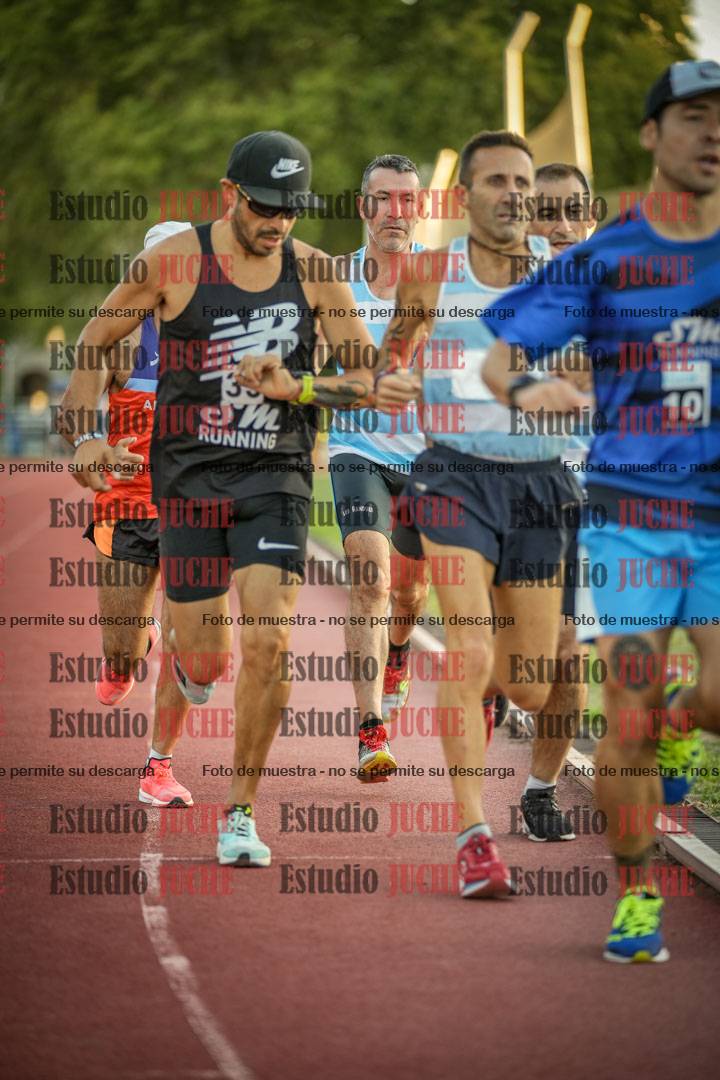 Fotos de los 3000 m llanos de varones