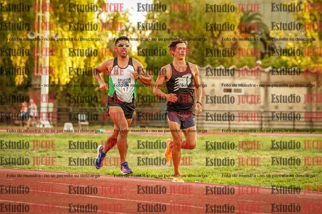 Fotos de los 3000 m llanos de varones