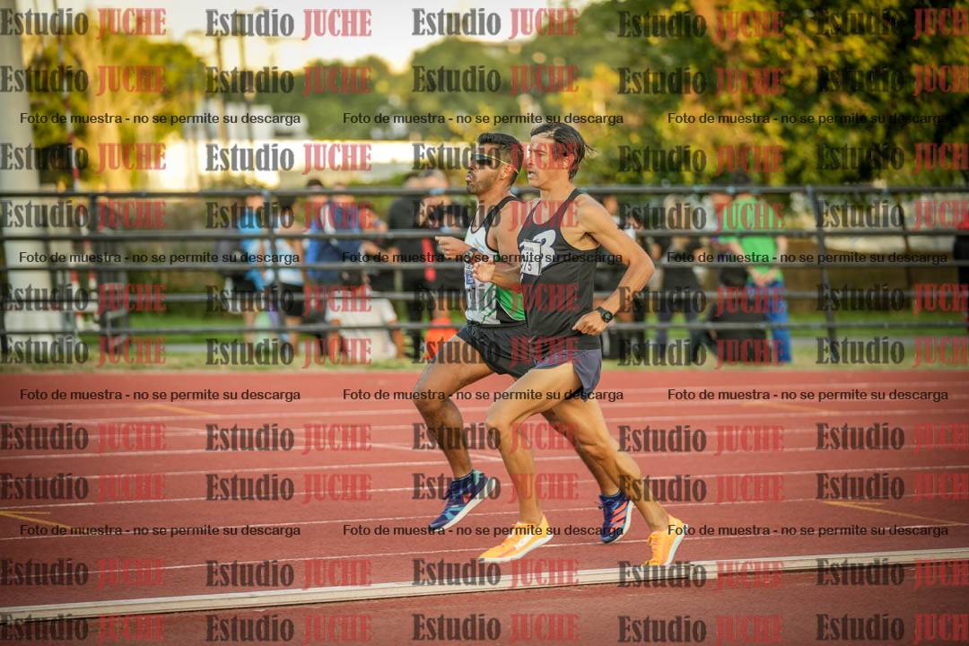 Fotos de los 3000 m llanos de varones