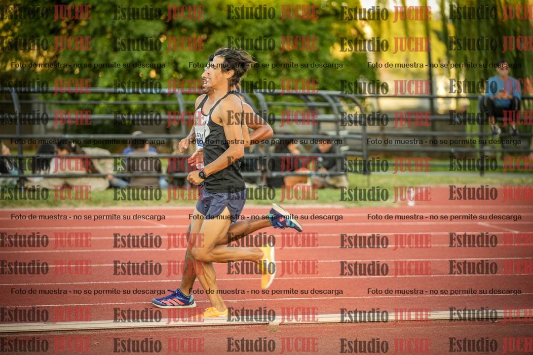 Fotos de los 3000 m llanos de varones