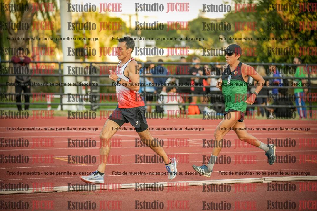 Fotos de los 3000 m llanos de varones