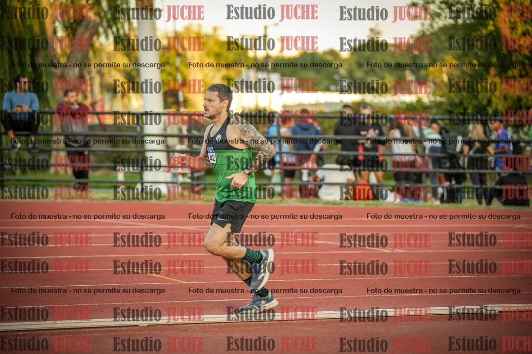 Fotos de los 3000 m llanos de varones