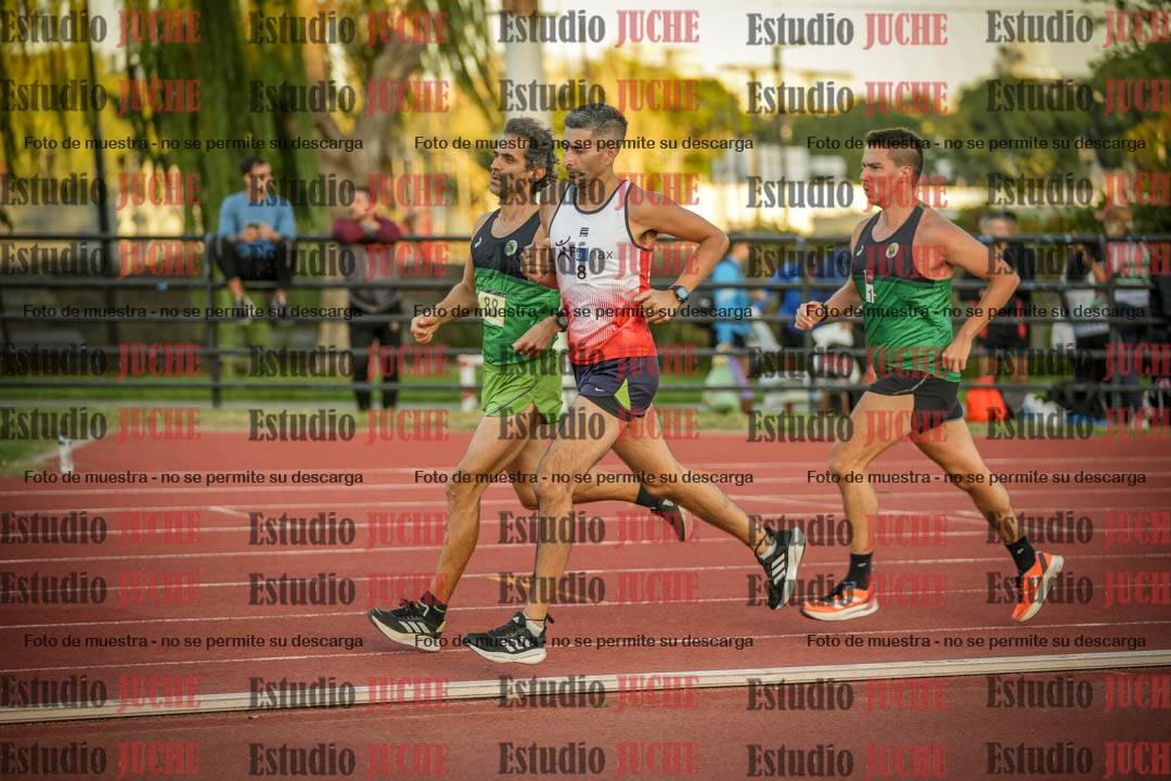 Fotos de los 3000 m llanos de varones