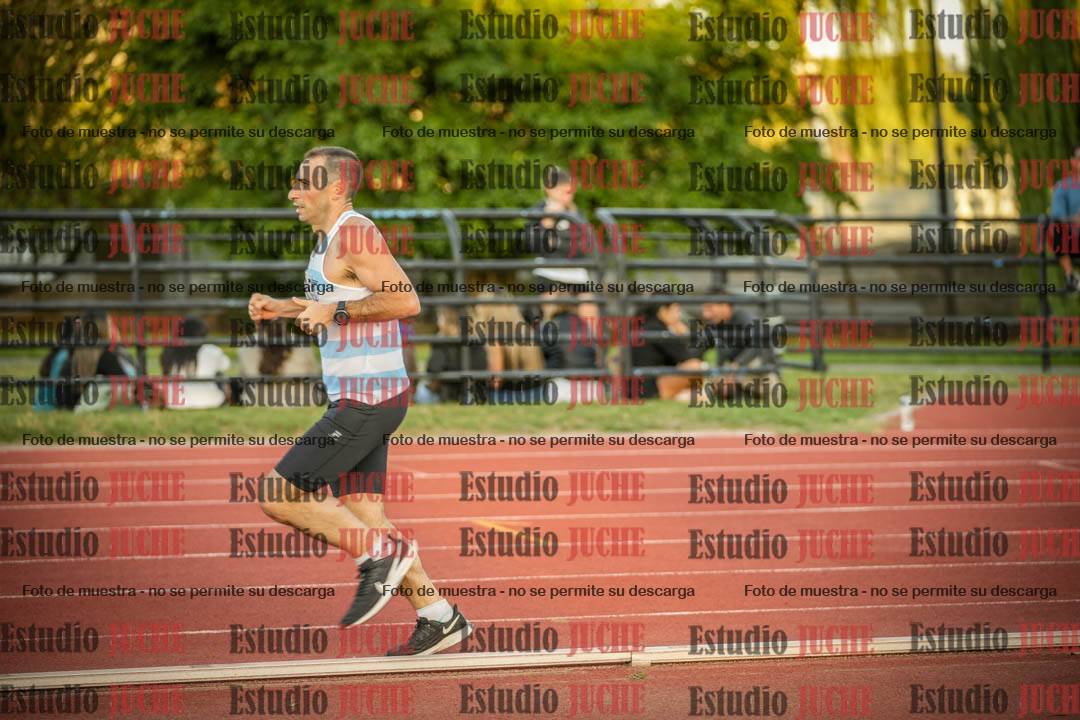 Fotos de los 3000 m llanos de varones